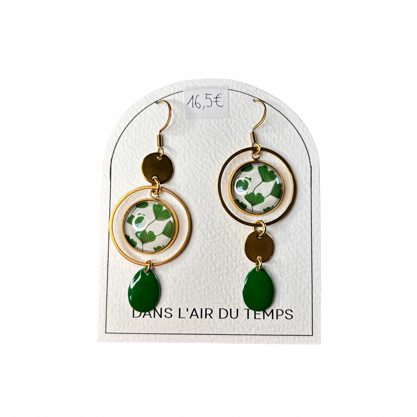 Boucles d’oreilles asymétriques Dans l’air du temps