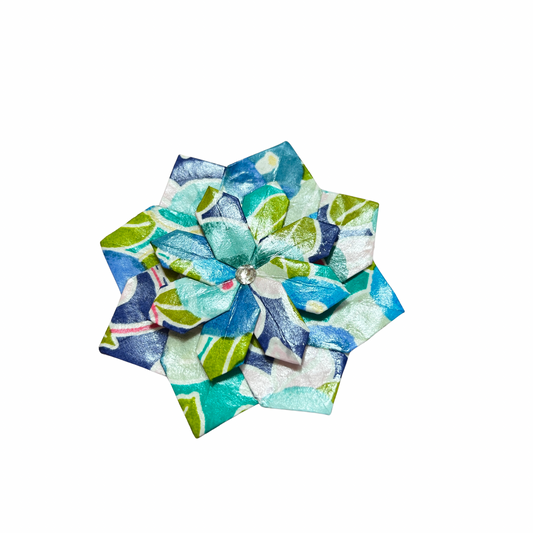 Pin’s fleur origami Mayagami création