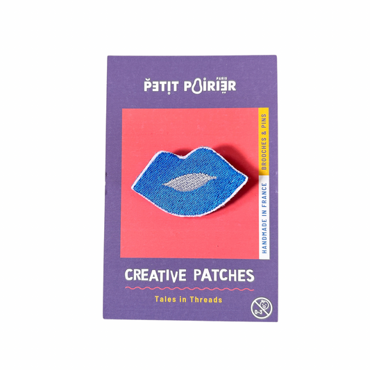 Broche lèvres Petit poirier